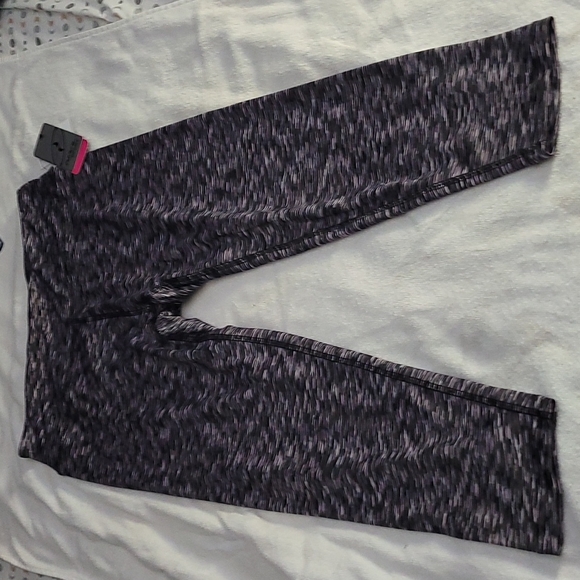 N.Y.L Capri leggings medium - Picture 1 of 3